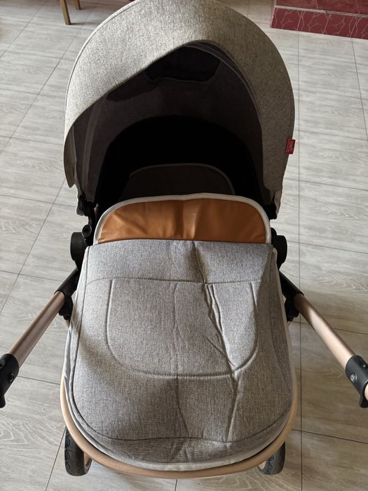 Детская коляска в хорошем состоянии