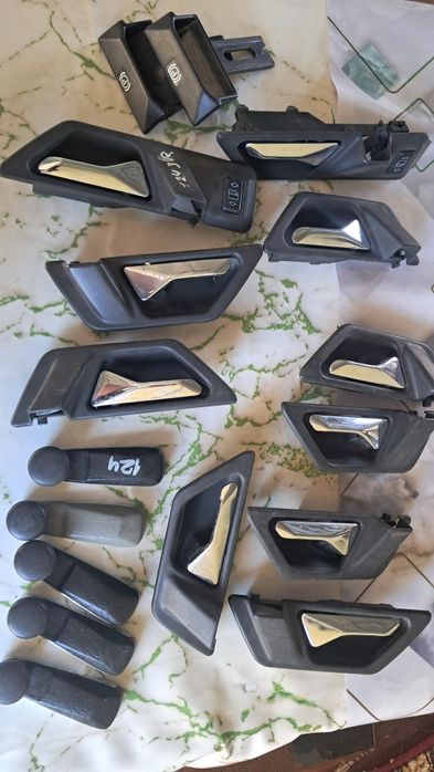 Мерс.Е.124 Зап салонные.