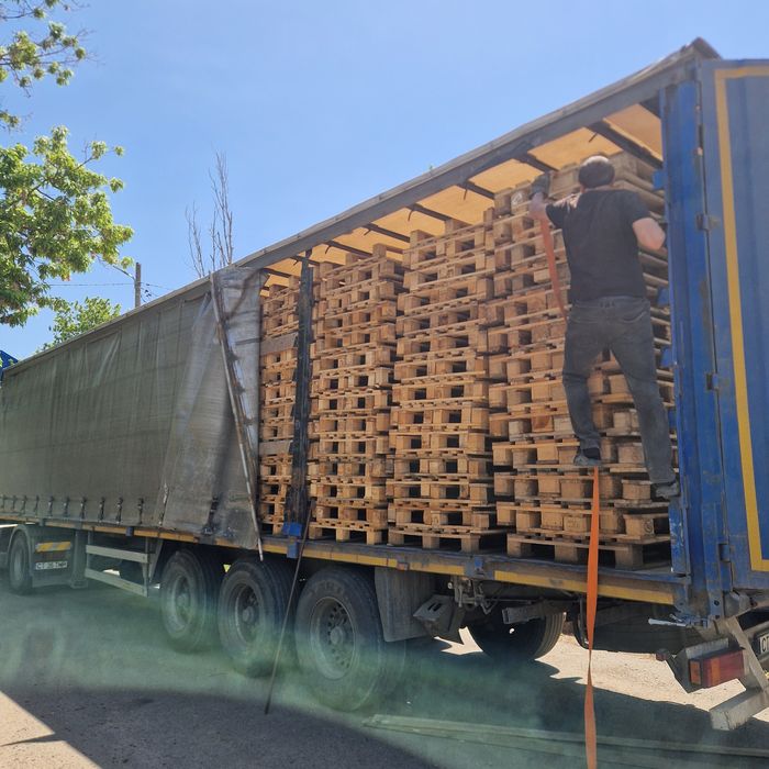 Vând paleți din lemn, diferite dimensiuni (Euro si Non-Euro)