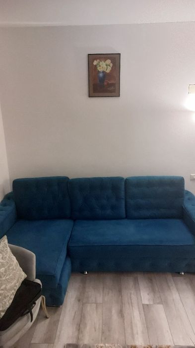 Vând Canapea-tip colțar