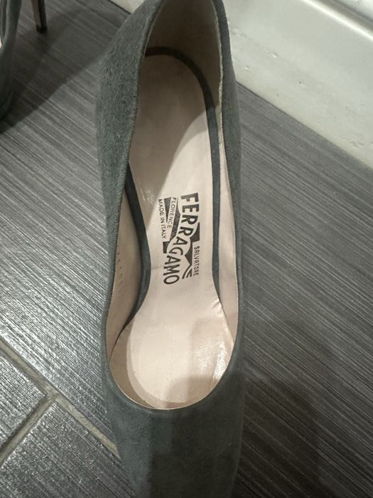 Туфли ferragamo , замшевые .