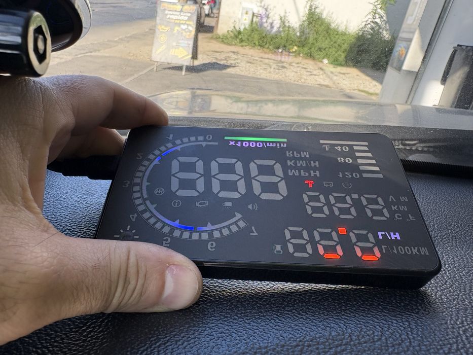 Head up display auto