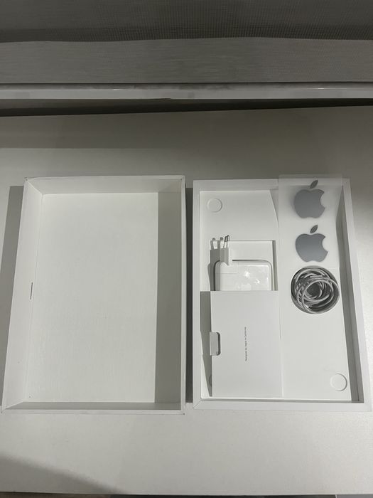 Macbook Pro M1 2020 8/512