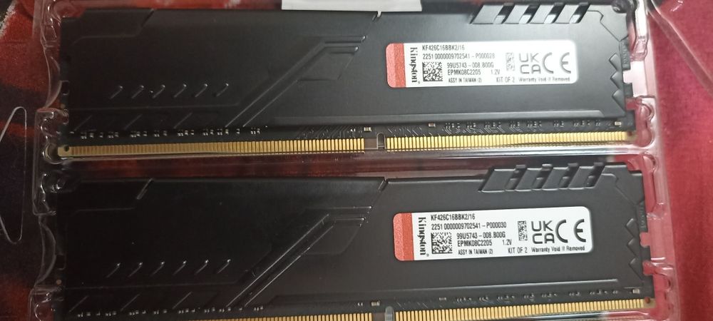 Оперативная память Kingston. 30000