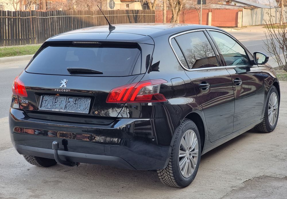 PEUGEOT 308 1.2 Benzina AUTOMAT AN 2018 Euro 6