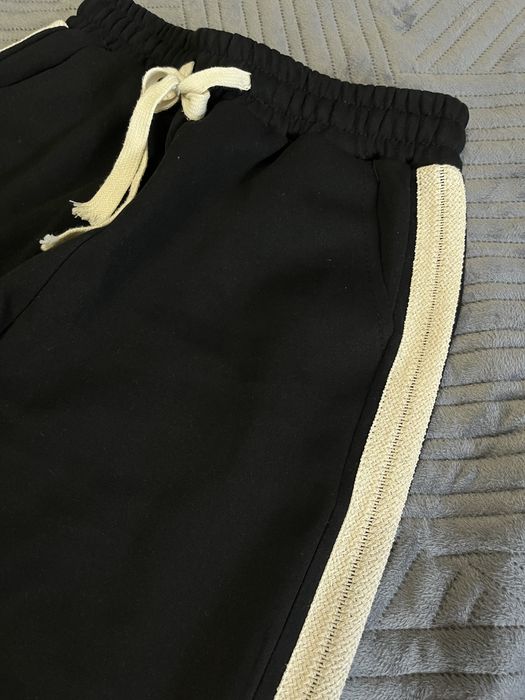 Продаю черные брюки с лампасами, размер 44-46