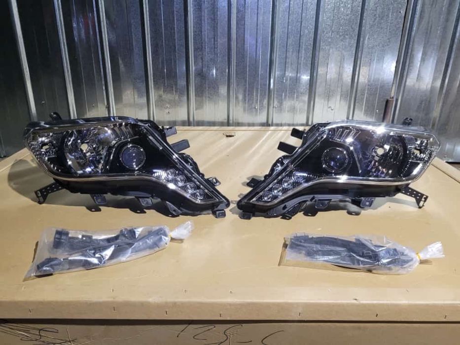 Молдинги  фар lexus gs 190