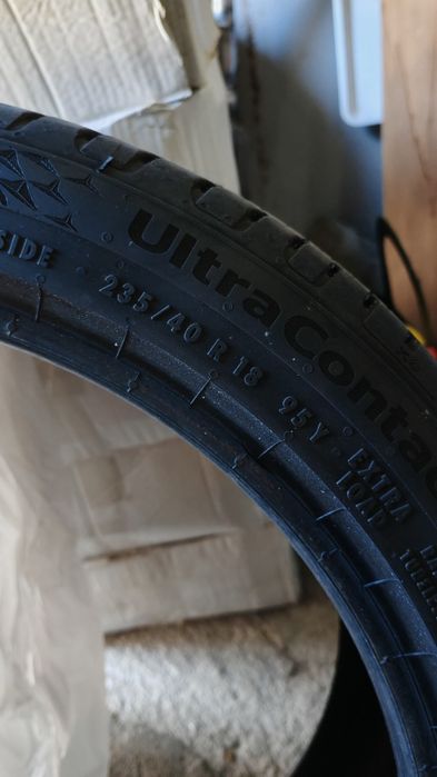 4 бр Летни Contininental Ultra Contact 235 40 18 DOT4424