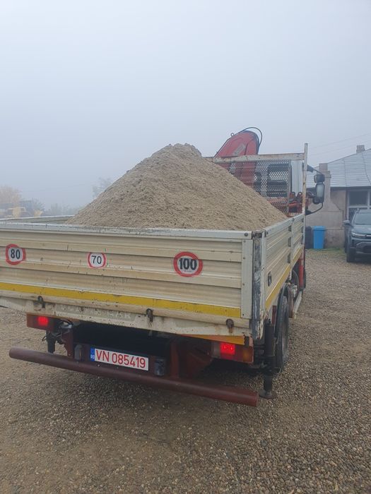 Transport  agregate de balastiera, pământ vegetal/ marfa cu descarcare macara