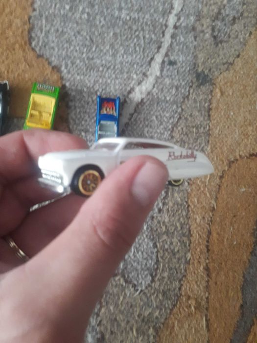 Set de 4 masinute clasice Hot Wheels ( fabricate in anii 80 si 90).