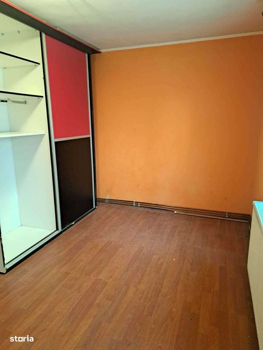 Apartament de vanzare 2 camere , Micro 16 , parter , 53.000 euro neg.