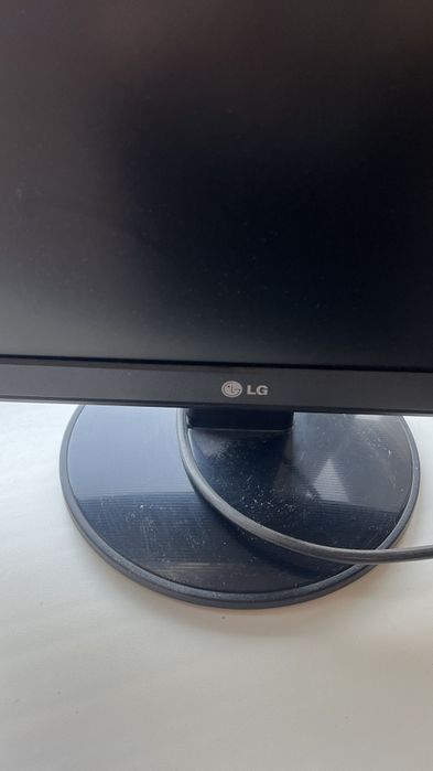 Монитор LG 20' 50-60hz