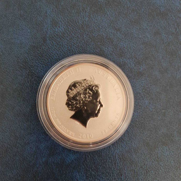 Сребро Лунар 1/2 OZ половин унция 2010 Тигър