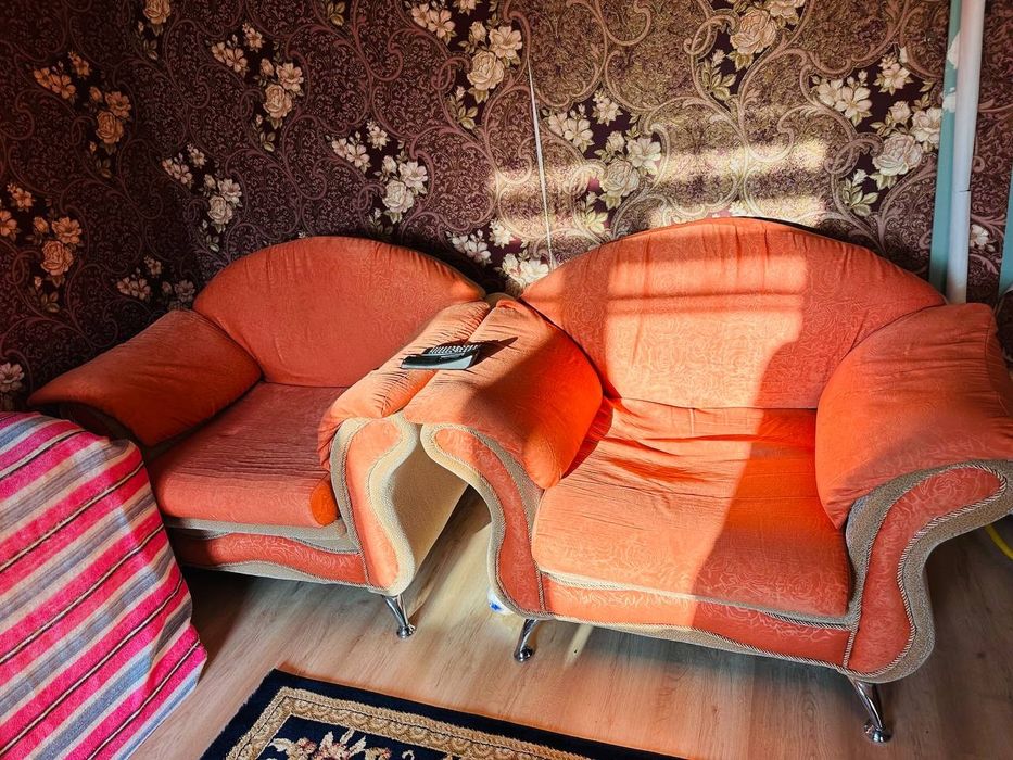 Комплект мебели диван и 2 кресла