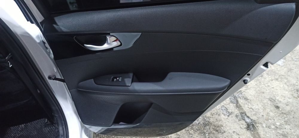 Продам Киа к3 2024 года