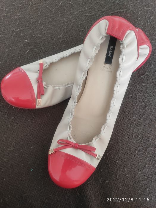 Балетки фирмы bally