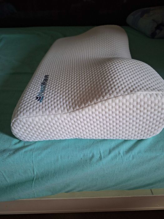 Perna ergonomica pentru dormit.