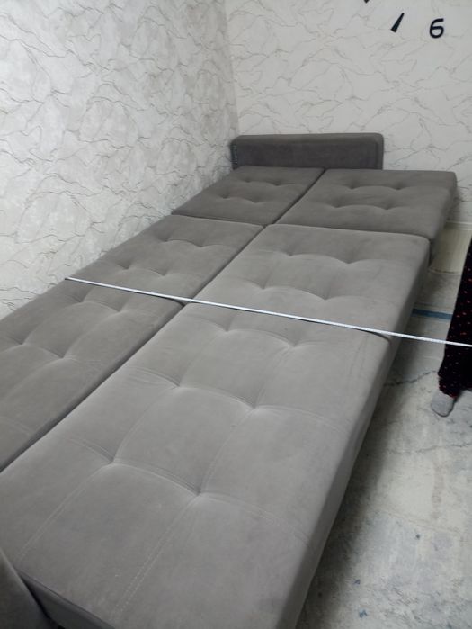 Продам большой диван