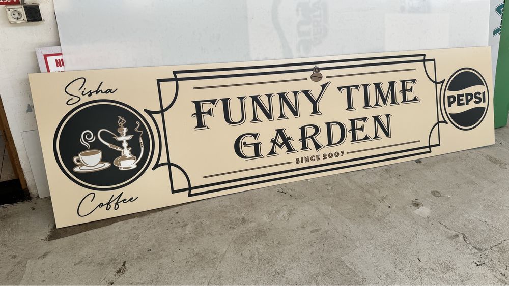 Bannere Autocolante Stikere Benere Benar Colant Colantari magazine,