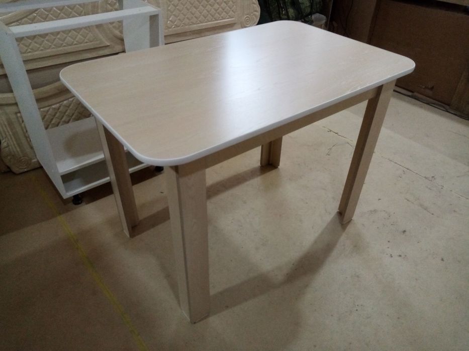 Продам новый кухонный стол!