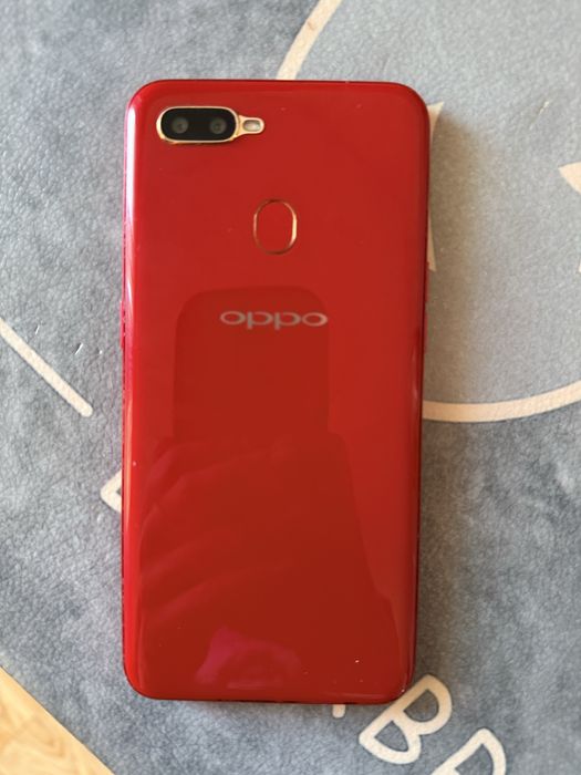 Продам телефон A5s