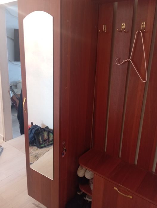 Шкаф для прихожей