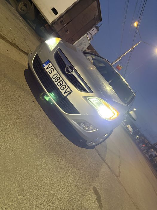 Opel Astra J pret negociabil