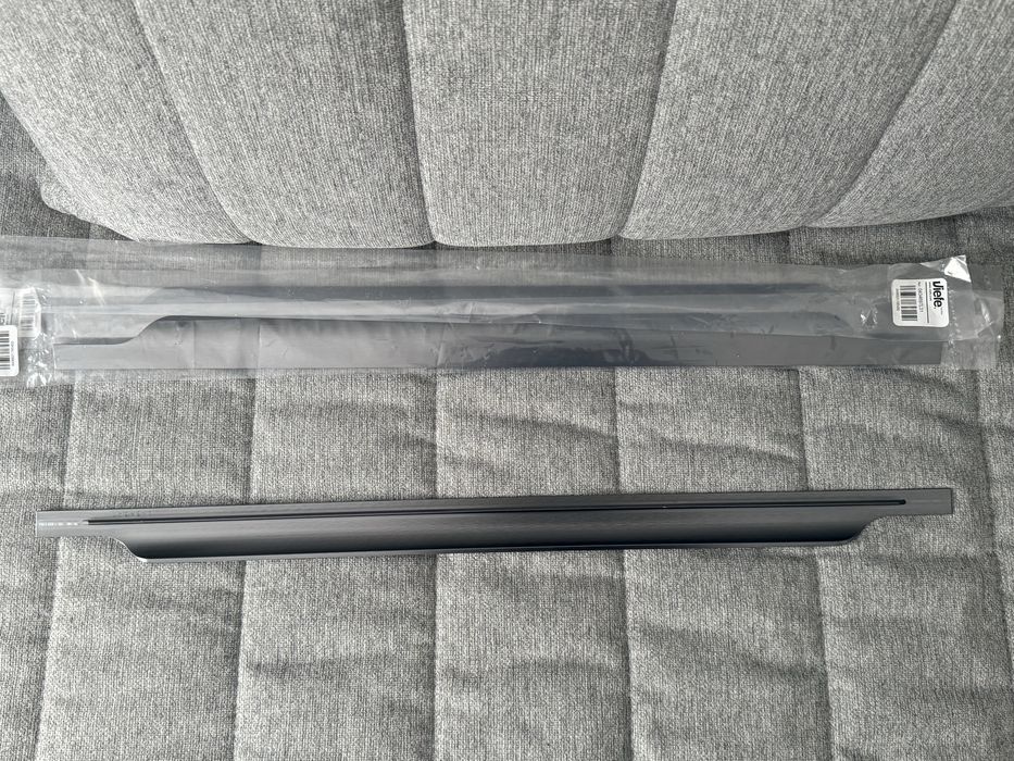 Trei Manere pentru mobila Vector