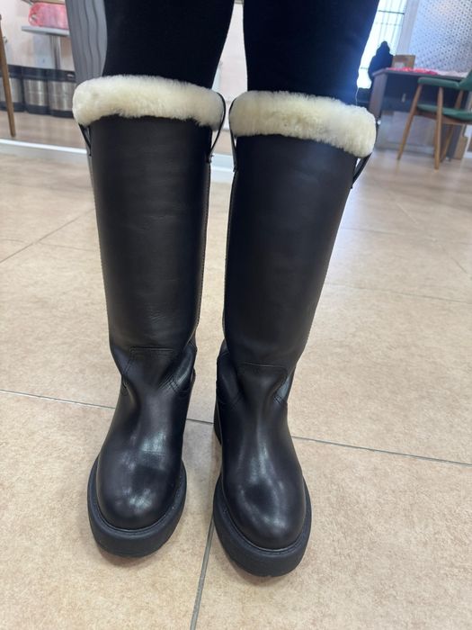 Продам сапоги Miu Miu