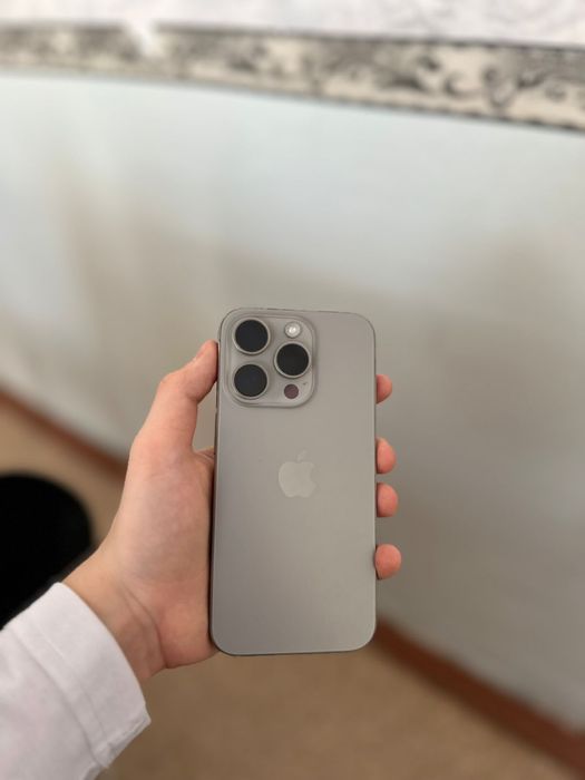 Продам IPhone 15 pro