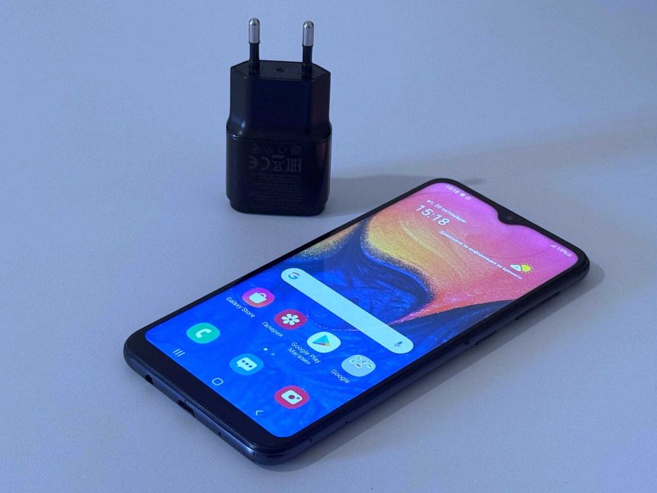 Бартер! Samsung Galaxy A10 Black (Черен) + Зарядно.