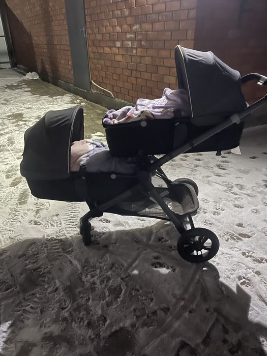 Коляска для двойни