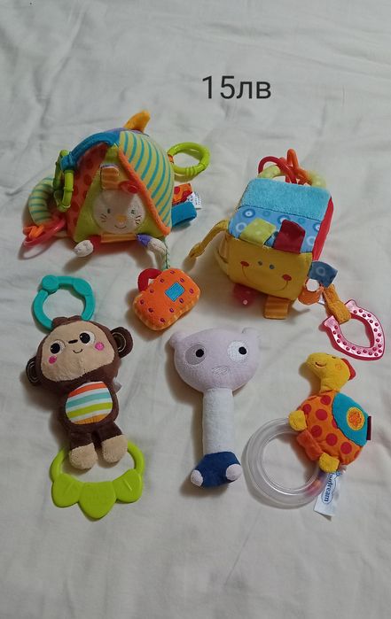Лот бебешки играчки