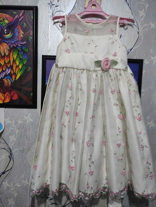 Платье нарядное бальное