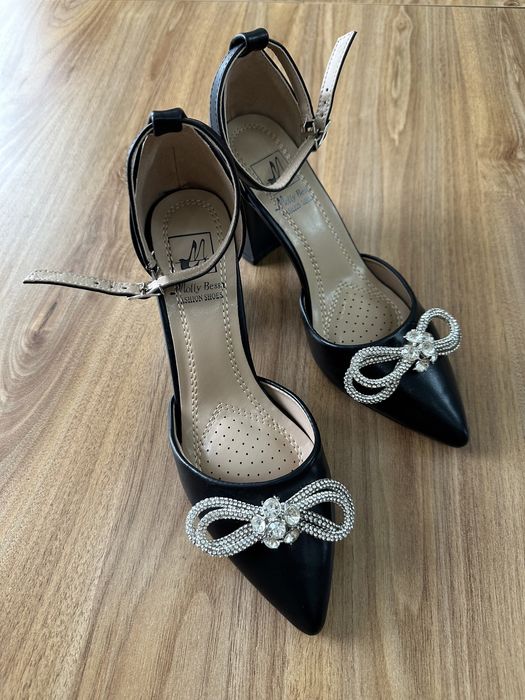 Продам женсие туфли