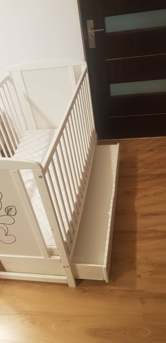 Patut copii cu saltea inclusa si lada de depozitare