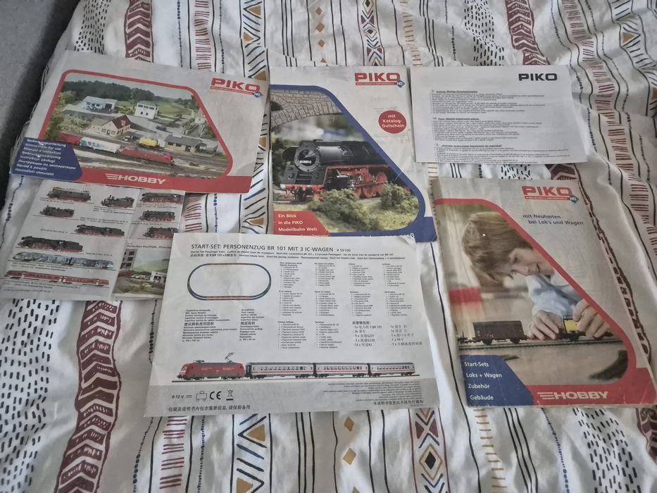 Locomotiva Piko+3 vagoane de pasageri