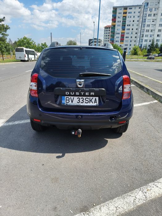 Vând Dacia Duster 4x4, diesel