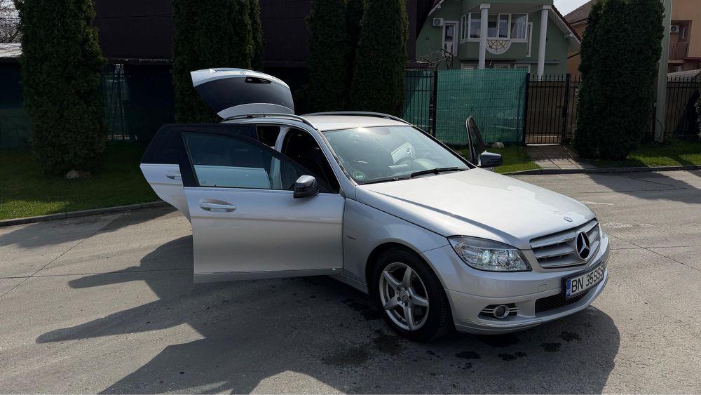 Mercedes C220 CDI W204 Break Automat Navi CarPlay Încălzire Scaune