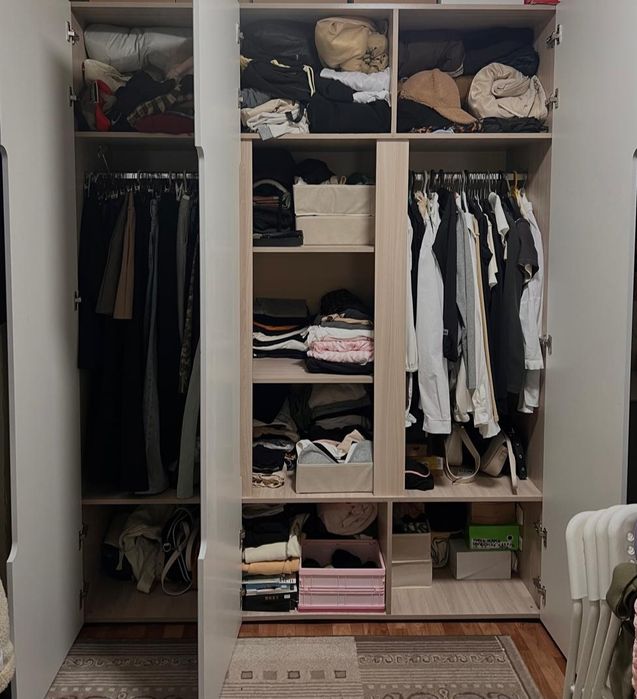 Шкаф   продаётся