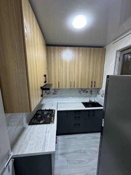 Продается квартира феруза  Екобозор йонида 2/2/4 52 м зеркалка