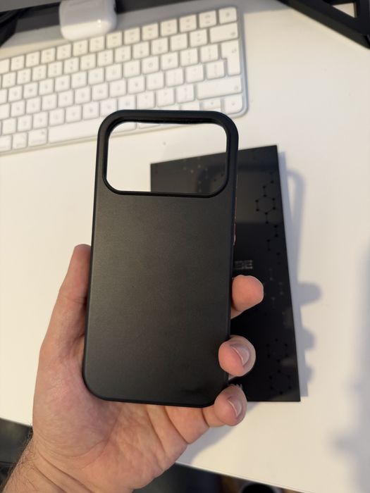 Husa Apple Iphone 17 Pro Caudabe Paragon