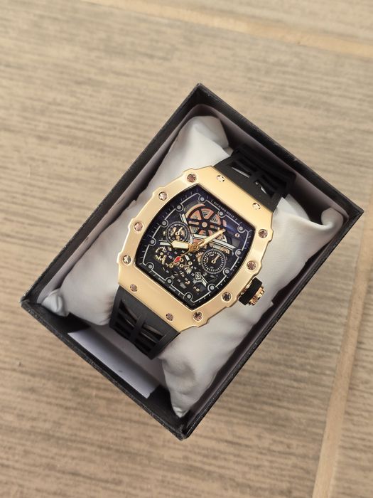 Чисто Нови Луксозни Часовници Rolex, Hublot, Patek Philippe, Audemars Piguet, AP, Richard Mille, RM, Breitling
