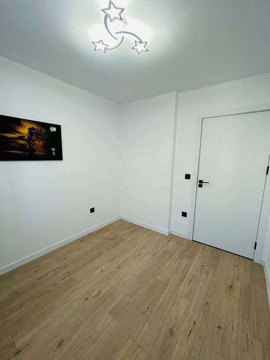 Apartament cu 2 camere decomandat in zona Piata Hermes