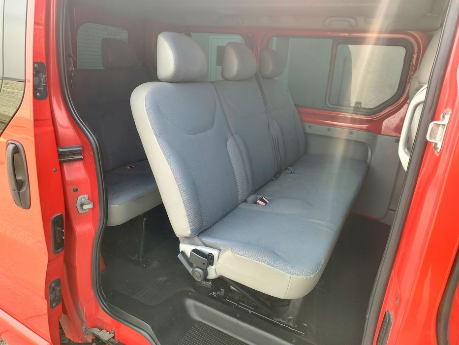 Renault Trafic 2.5 Diesel 8+1 LOCURI...Inmatriculat Ro