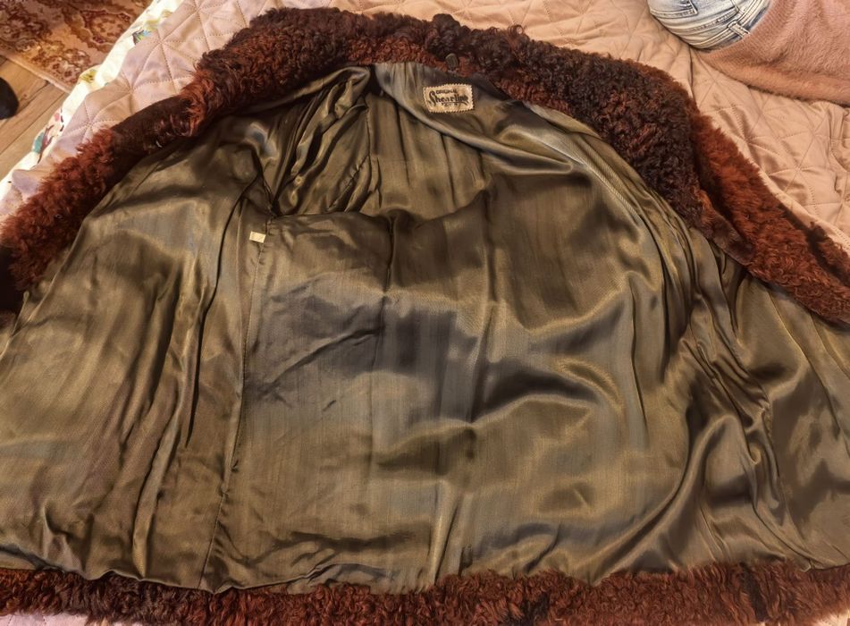 Haina de blana astrahan