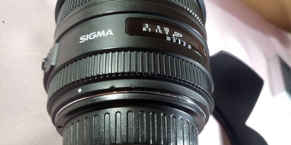 Sigma 50mm F1.4 EX DG HSM за Canon