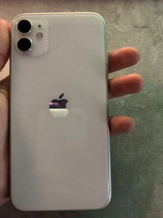 продам iphone 11 64gb