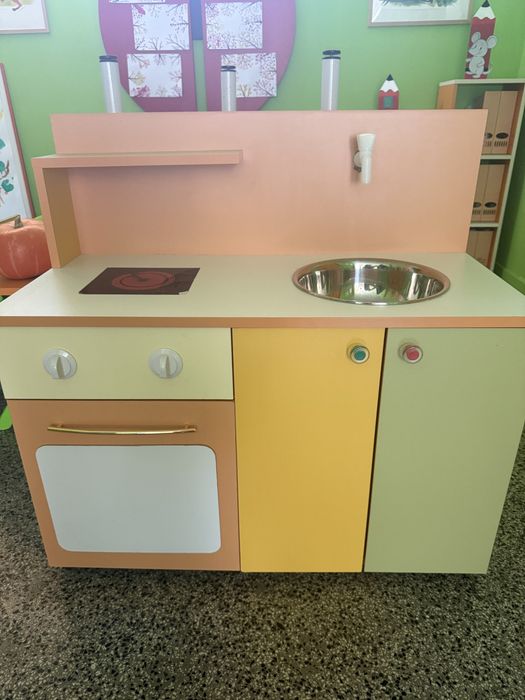 Детска дървена кухня