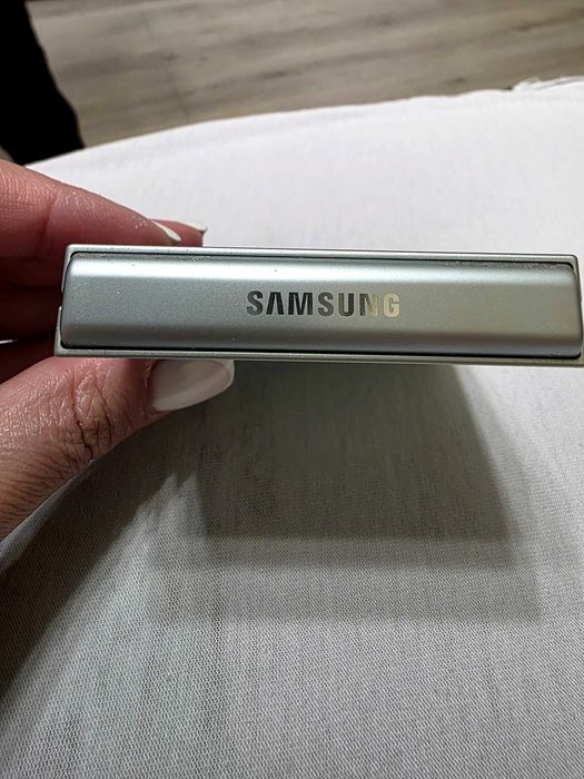 Samsung Galaxy Z flip 6